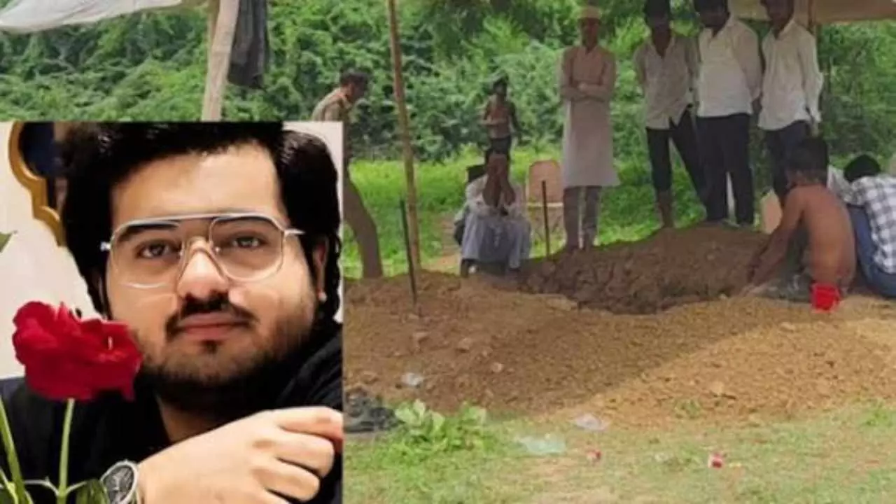 प्रयागराज में सुपुर्द-ए-खाक हुआ अबान अहमद, नम आंखों से दी गई अंतिम विदाई, फूट-फूट कर रो पड़े उमर-अली प्रयागराज में सुपुर्द-ए-खाक हुआ अबान अहमद, नम आंखों से दी गई अंतिम विदाई, फूट-फूट कर रो पड़े उमर-अली