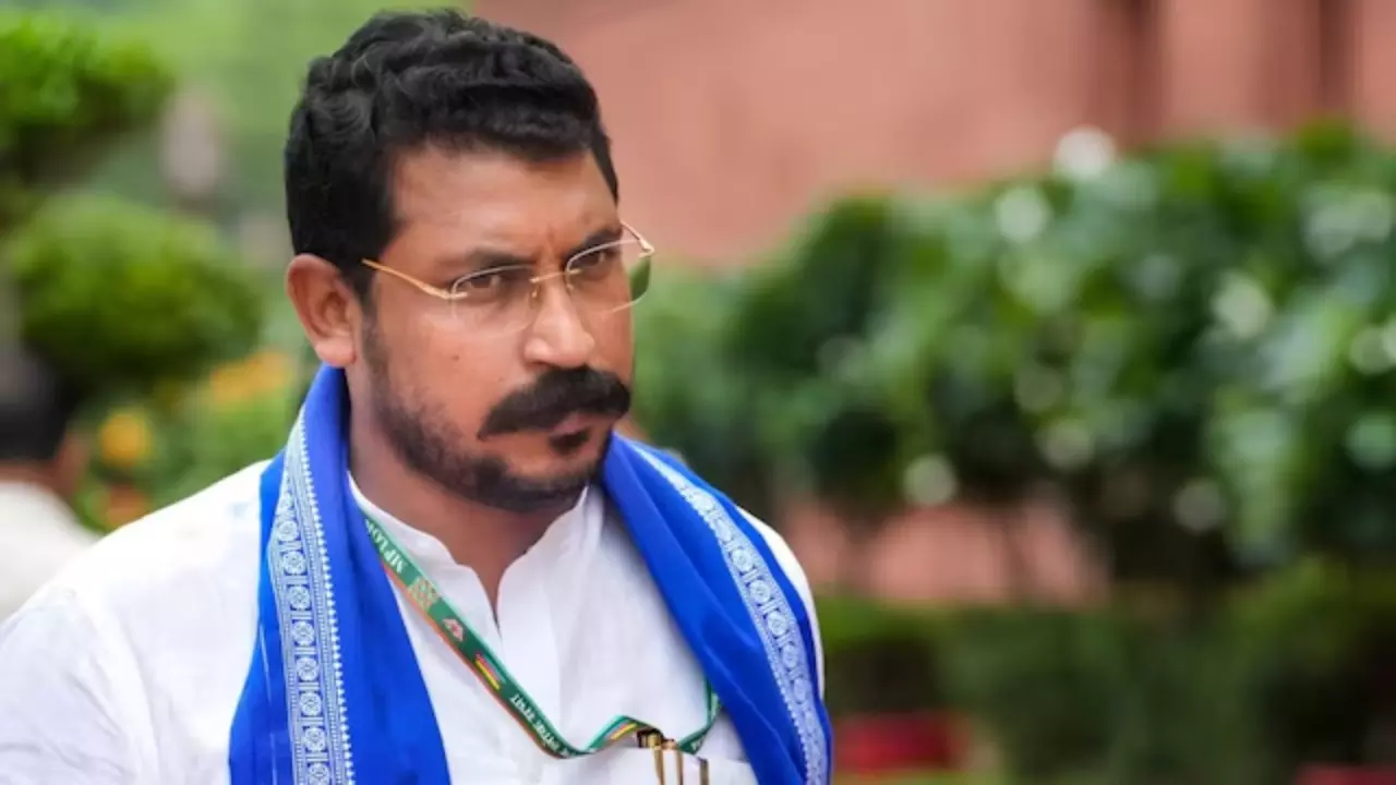 UP चुनाव के लिए चंद्रशेखर आजाद ने भरी हुंकार! 403 सीटों पर अकेले ठोकेंगे ताल, बिगड़ेगा सियासी गणित?