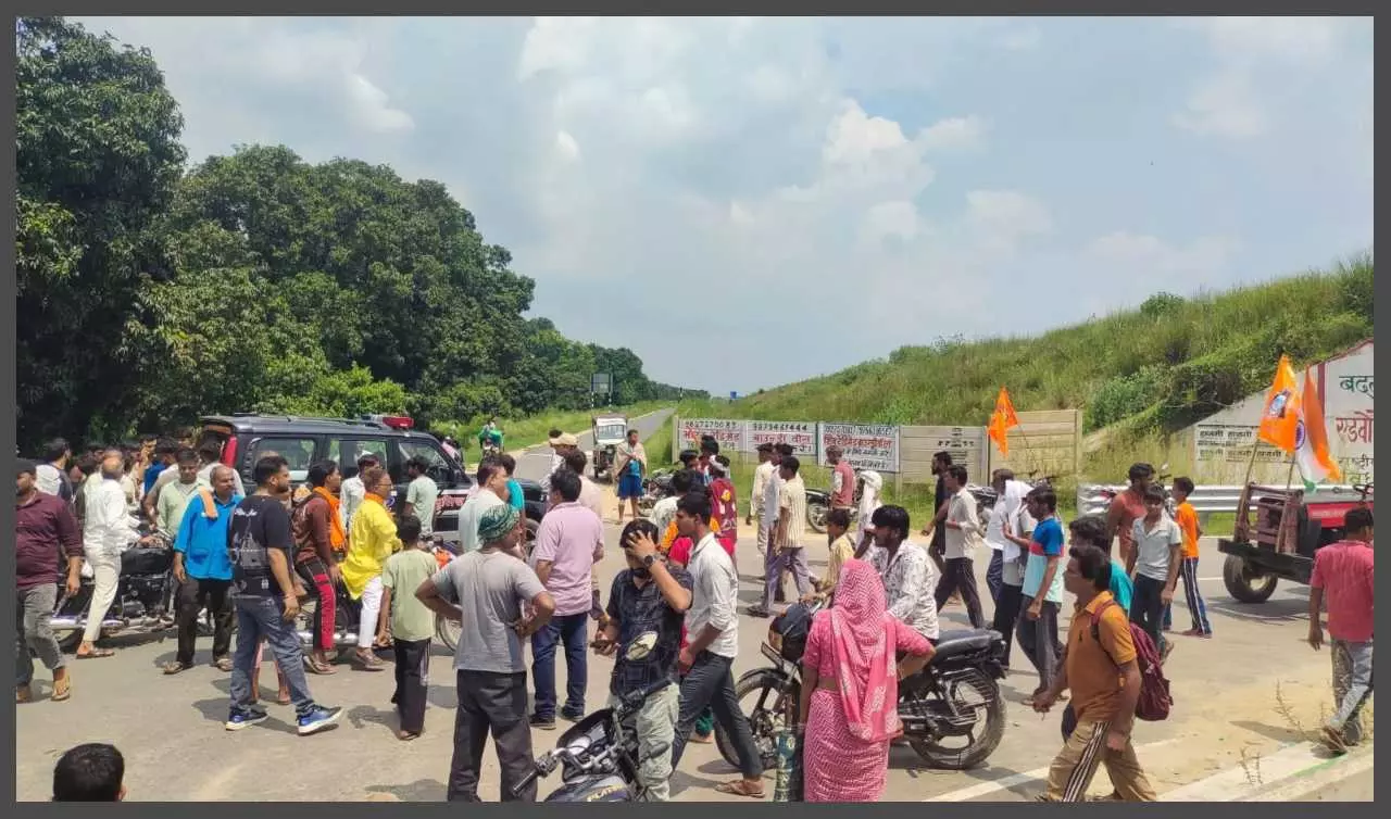 Allegedly throwing meat between kanwar Yatra Allegedly throwing meat between kanwar Yatra