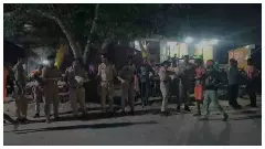Raebareli News: कांवड़ियों पर पुष्पवर्षा, जगतपुर पुलिस ने किया भव्य स्वागत Raebareli News: कांवड़ियों पर पुष्पवर्षा, जगतपुर पुलिस ने किया भव्य स्वागत