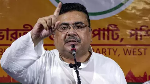 फिर सुर्ख़ियों में क्यों RG Kar रेप केस? विधानसभा में छलके आंसू...CM शुभेंदु ने किया बड़ा ऐलान फिर सुर्ख़ियों में क्यों RG Kar रेप केस? विधानसभा में छलके आंसू...CM शुभेंदु ने किया बड़ा ऐलान
