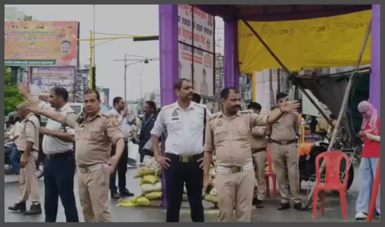 Saharanpur News: कांवड़ यात्रा में सिविल डिफेंस के 400 से अधिक वार्डन तैनात, कर रहे शिवभक्तों की मदद Saharanpur News: कांवड़ यात्रा में सिविल डिफेंस के 400 से अधिक वार्डन तैनात, कर रहे शिवभक्तों की मदद