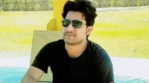 Bharat Tiwari Encounter Bharat Tiwari Encounter