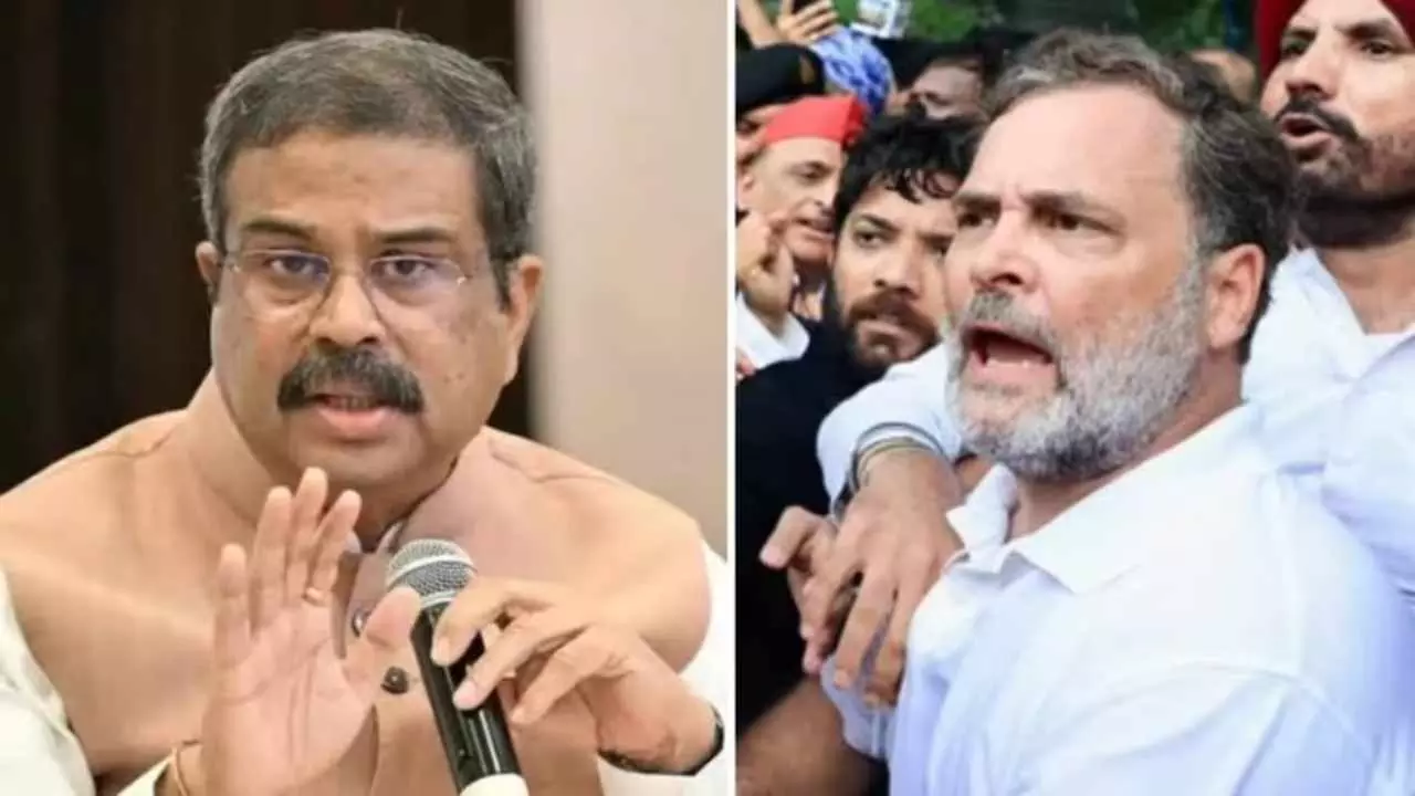 रांची लाठीचार्ज पर धर्मेंद्र प्रधान का रौद्र रूप! राहुल गांधी की चुप्पी पर उठाए सवाल, संसद में लगे जवाब दो के नारे रांची लाठीचार्ज पर धर्मेंद्र प्रधान का रौद्र रूप! राहुल गांधी की चुप्पी पर उठाए सवाल, संसद में लगे जवाब दो के नारे