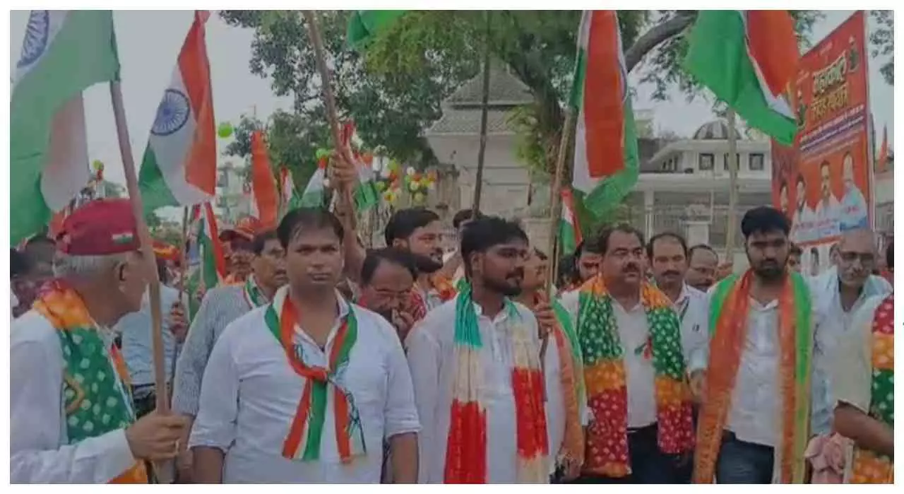 Firoazabad News:  शिकोहाबाद में निकली भव्य तिरंगा यात्रा, भारत माता के जयकारों से गूंजा शहर