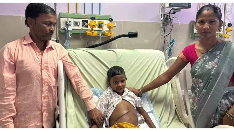 Lucknow News: 5 साल के बच्चे की किडनी में खतरनाक ट्यूमर, SGPGIMS में जटिल सर्जरी से बची जान Lucknow News: 5 साल के बच्चे की किडनी में खतरनाक ट्यूमर, SGPGIMS में जटिल सर्जरी से बची जान