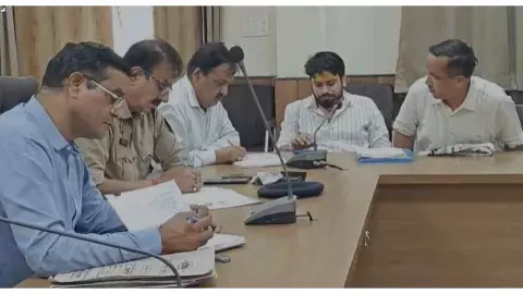 Mathura News: हरियाली तीज पर बरसाना में उमड़ेगा आस्था का सैलाब, प्रशासन ने कसी कमर