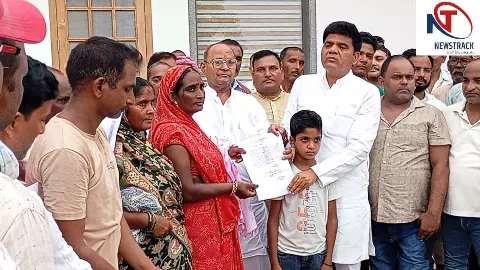 Azamgarh News: सपा विधायक डॉ. संग्राम यादव ने जरूरतमंद मरीजों को दी लाखों रुपये की सहायता Azamgarh News: सपा विधायक डॉ. संग्राम यादव ने जरूरतमंद मरीजों को दी लाखों रुपये की सहायता
