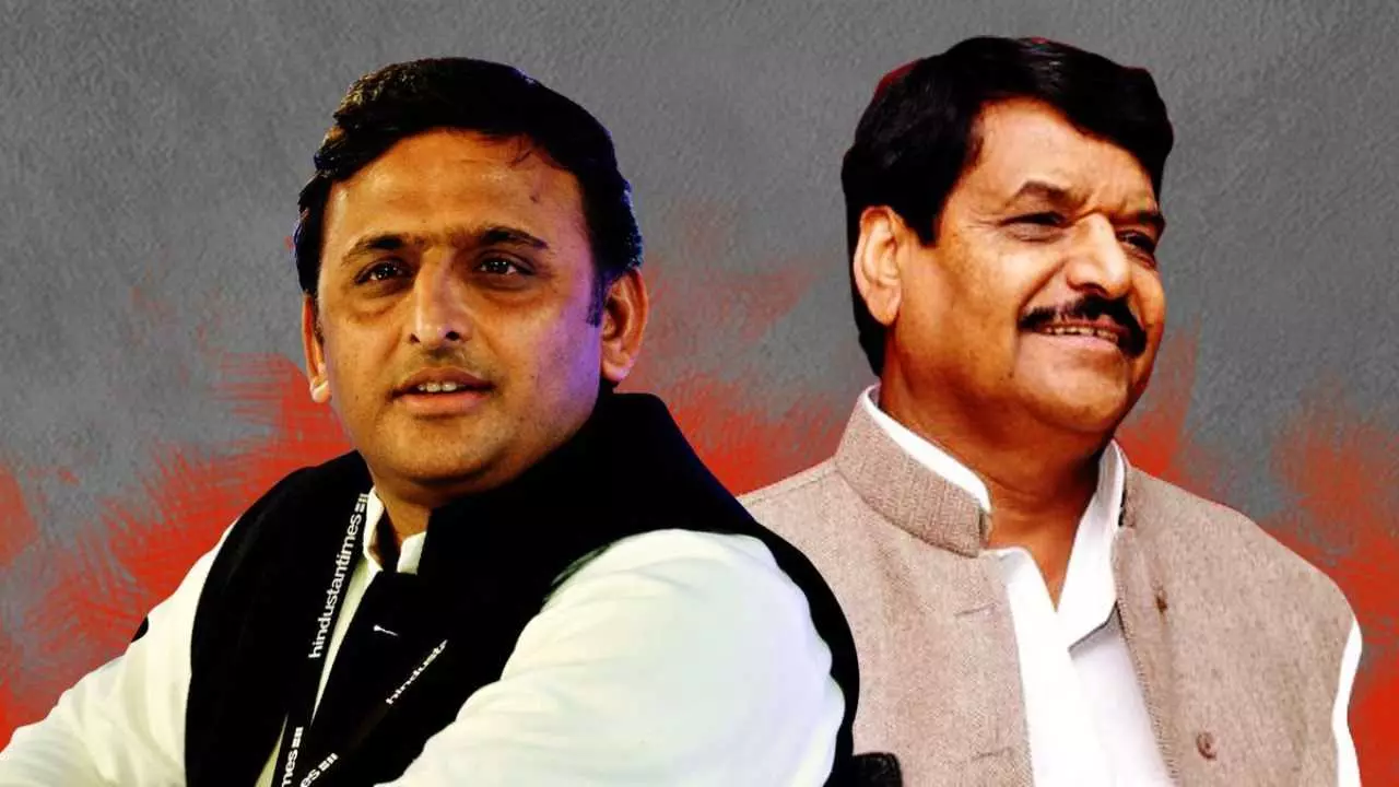 अखिलेश बनेंगे हिंदुओं की पसंद, शिवपाल संभालेंगे मुस्लिम मोर्चा! UP चुनाव में BJP को मिलकर घेरेंगे चाचा-भतीजे अखिलेश बनेंगे हिंदुओं की पसंद, शिवपाल संभालेंगे मुस्लिम मोर्चा! UP चुनाव में BJP को मिलकर घेरेंगे चाचा-भतीजे
