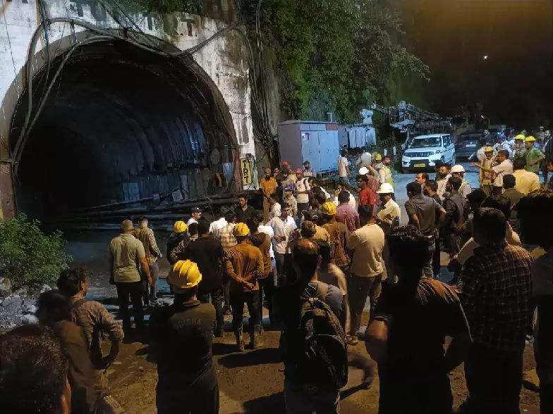 THDC टनल हादसा Video : 13 लोगों का सुरक्षित रेस्क्यू, 5-7 लोगों के फंसे होने की आशंका; रेस्क्यू ऑपरेशन जारी