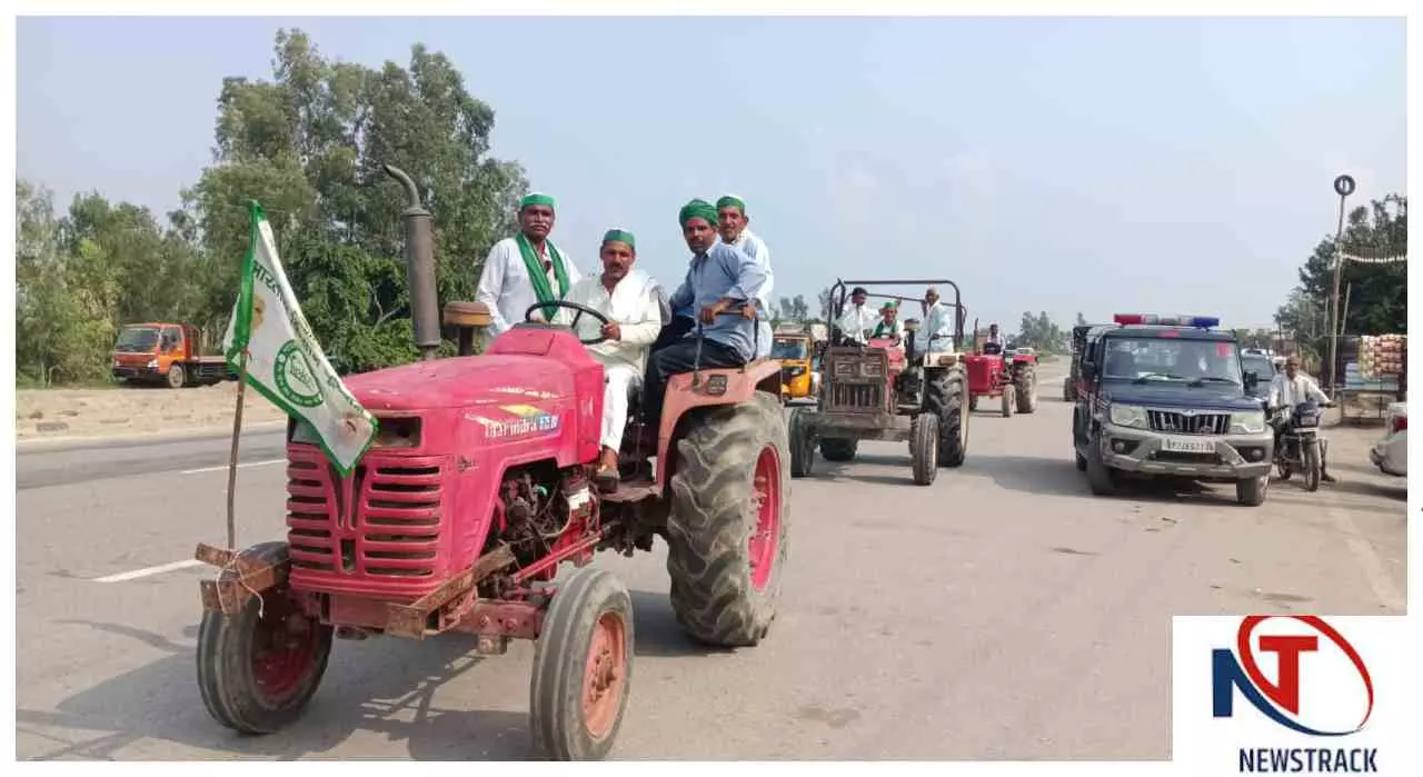 Bareilly News: किसान यूनियन टिकैत ने निकाली तिरंगा यात्रा, किसानों की समस्याओं को लेकर उठाई आवाज Bareilly News: किसान यूनियन टिकैत ने निकाली तिरंगा यात्रा, किसानों की समस्याओं को लेकर उठाई आवाज