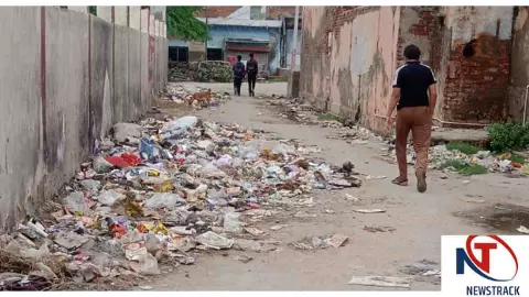 Mathura News: रतन पार्क के पास गंदगी का अंबार, स्वच्छता पुरस्कार प्राप्त अड़ींग पंचायत पर सवाल Mathura News: रतन पार्क के पास गंदगी का अंबार, स्वच्छता पुरस्कार प्राप्त अड़ींग पंचायत पर सवाल