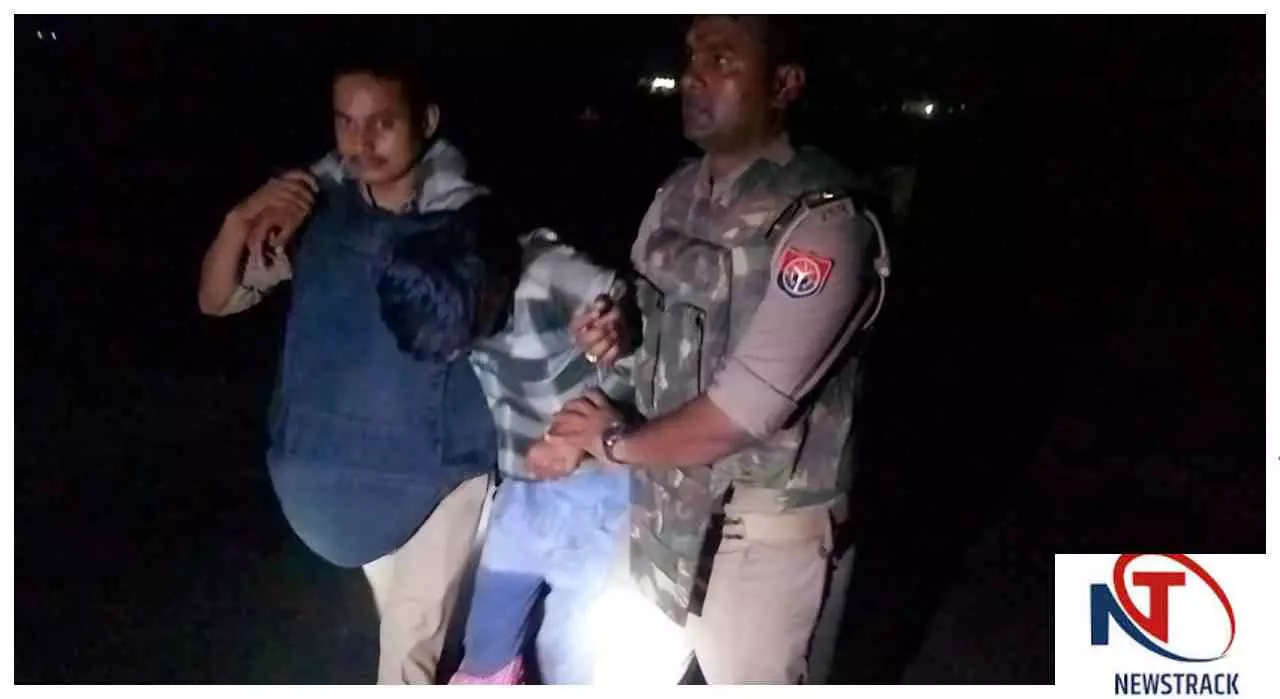 Azamgarh News :पुलिस मुठभेड़ मे दो बदमाशों को लगी गोली, घायल अवस्था मे गिरफ्तार Azamgarh News :पुलिस मुठभेड़ मे दो बदमाशों को लगी गोली, घायल अवस्था मे गिरफ्तार