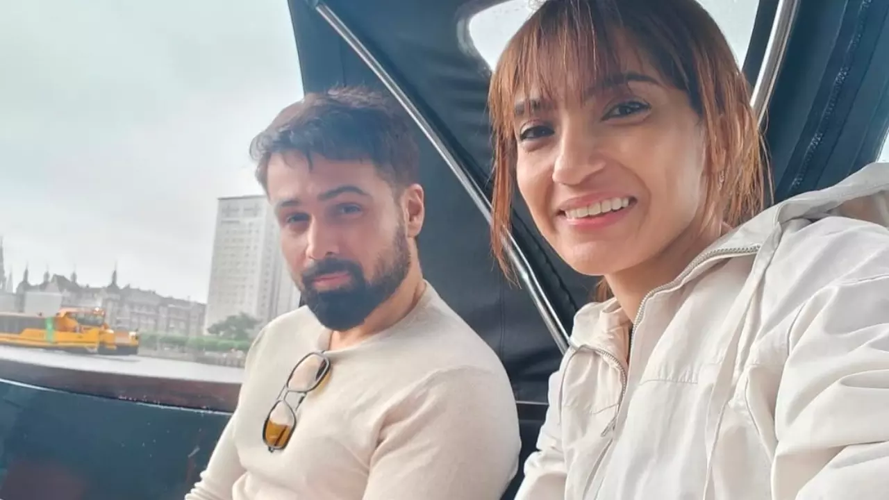 Emraan Hashmi Son Ayaan Hashmi And Wife
