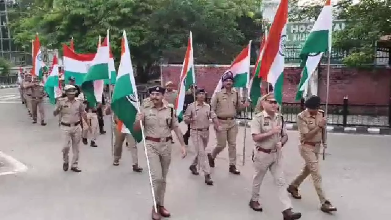 Aligarh News: बना हादसों का हॉटस्पॉट, SSP की चेतावनी- हेलमेट पहनो, वरना अगला नंबर आपका हो सकता है Aligarh News: बना हादसों का हॉटस्पॉट, SSP की चेतावनी- हेलमेट पहनो, वरना अगला नंबर आपका हो सकता है
