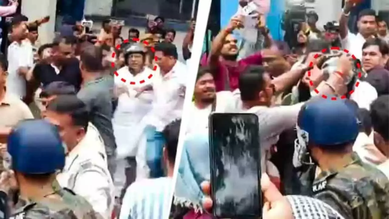RG Kar केस में गिरफ्तार पूर्व TMC विधायक पर टूट पड़ी भीड़! थाने के बाहर ही लोगों ने बरसाए जूते-चप्पल, ‘चोर-चोर’ के लगाए नारे RG Kar केस में गिरफ्तार पूर्व TMC विधायक पर टूट पड़ी भीड़! थाने के बाहर ही लोगों ने बरसाए जूते-चप्पल, ‘चोर-चोर’ के लगाए नारे