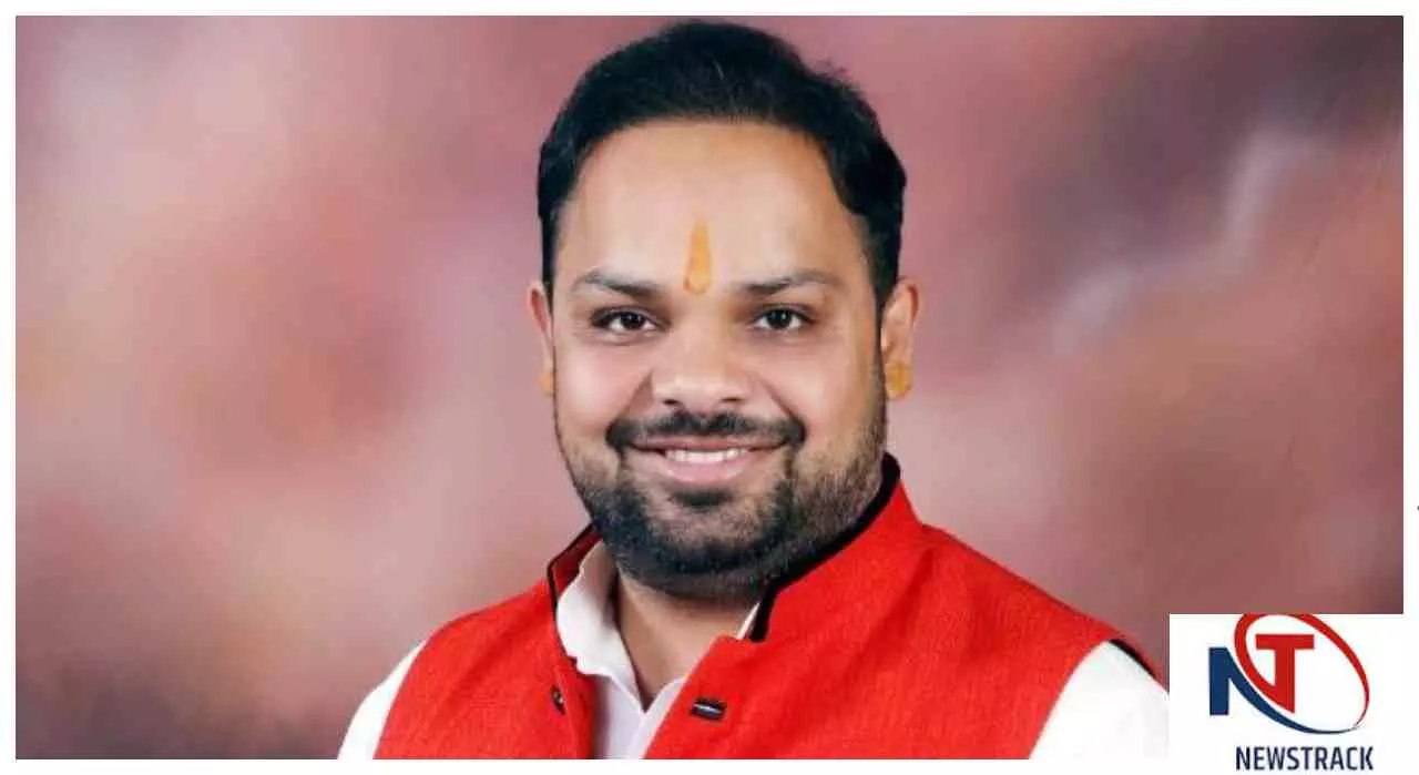 Meerut : अक्षय जैन अरिहंत बने सपा व्यापार सभा के प्रदेश उपाध्यक्ष, पश्चिमी यूपी में बढ़ेगी सक्रियता Meerut : अक्षय जैन अरिहंत बने सपा व्यापार सभा के प्रदेश उपाध्यक्ष, पश्चिमी यूपी में बढ़ेगी सक्रियता