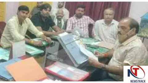 Mainpuri News: सहकारी बैंक की बैठक में बैंकिंग सेवाओं के विस्तार और डिजिटल सुविधाओं पर जोर Mainpuri News: सहकारी बैंक की बैठक में बैंकिंग सेवाओं के विस्तार और डिजिटल सुविधाओं पर जोर