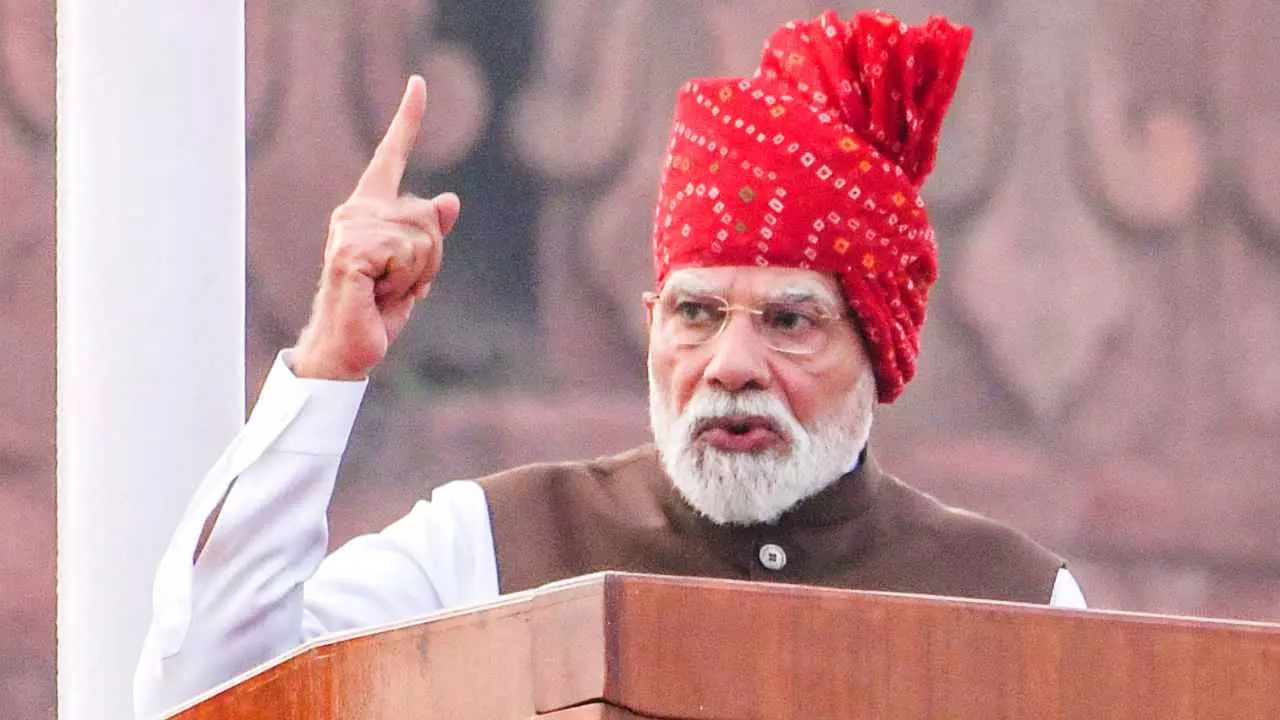 दिमागी नक्सल कौन हैं? लाल किले से PM मोदी ने बताया- क्यों Gen Z को इनसे बचाना जरूरी