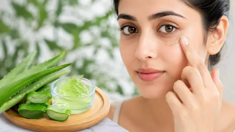 Aloe Vera Gel on Face
