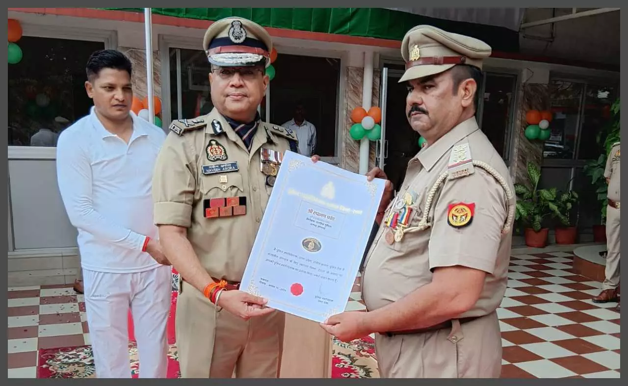 Service and Courage Awarded to Nine Jambajs of Sonbhadra Police