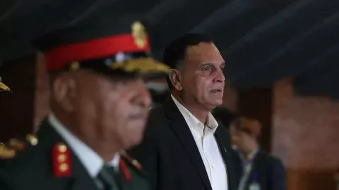 नेपाल पहुंचे आर्मी चीफ जनरल धीरज सेठ, राष्ट्रपति देंगे नेपाली सेना का मानद जनरल की उपाधि, कितना खास है ये परंपरा?