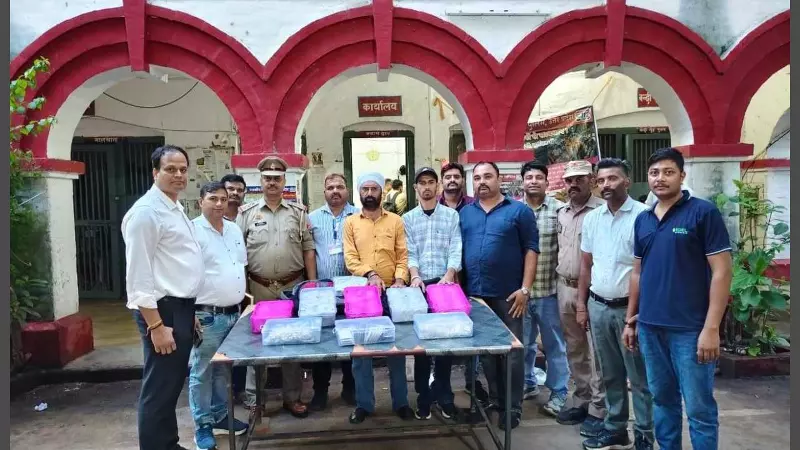 Lakhs of silver recovered from Chhattisgarh Express Lakhs of silver recovered from Chhattisgarh Express