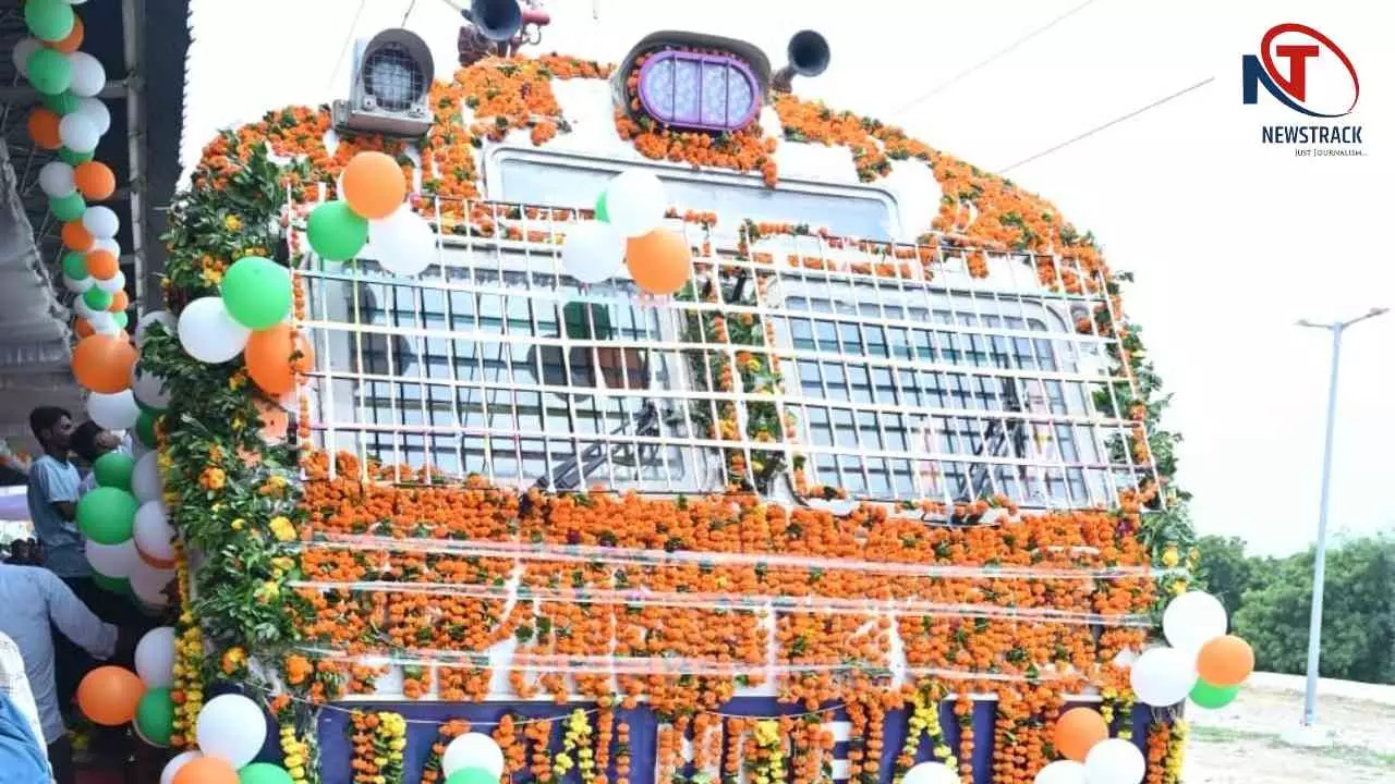 Jhansi News: कैलारस–बीरपुर रेलखंड का लोकार्पण, तीन नई ट्रेनों की विस्तारित सेवा शुरू