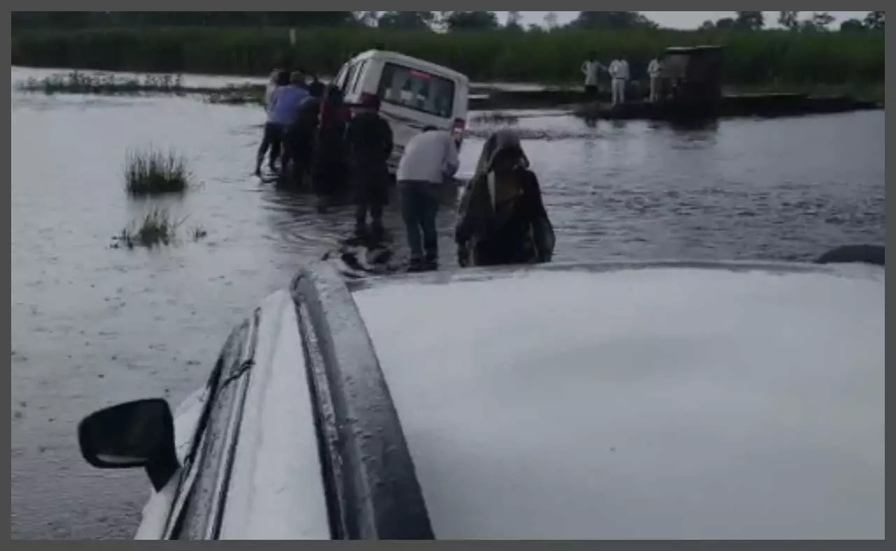 Rising threat in flood-affected villages, SDM takes stock of preparations