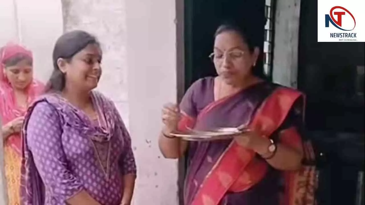 बीएसए डॉ. विनीता ने मीरगंज के विद्यालयों का किया औचक निरीक्षण, मिड-डे मील और सफाई पर जताया संतोष