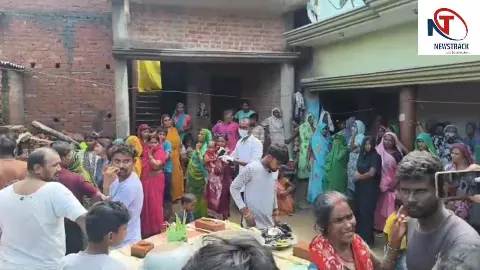 Amethi News: प्रेम विवाह के 3 साल बाद संदिग्ध परिस्थितियों में लटका मिला 21 वर्षीय विवाहिता का शव Amethi News: प्रेम विवाह के 3 साल बाद संदिग्ध परिस्थितियों में लटका मिला 21 वर्षीय विवाहिता का शव