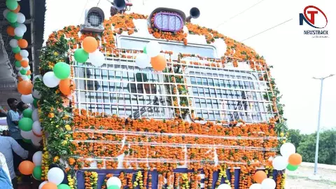 Jhansi News: कैलारस–बीरपुर रेलखंड का लोकार्पण, तीन नई ट्रेनों की विस्तारित सेवा शुरू