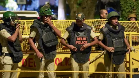 रॉकेट लॉन्चर-बारूद का जखीरा...मणिपुर से दिल्ली तक आतंकी साजिश का पर्दाफाश, हाई अलर्ट पर राजधानी