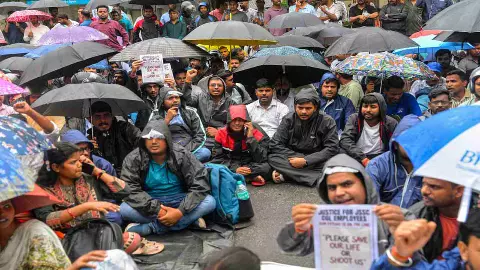 गलती उनकी, सजा हमारी क्यों? झारखंड में 22 परीक्षाएं रद्द होते ही नया बवाल, सरकार के खिलाफ HC पहुंचे सफल अभ्यर्थी