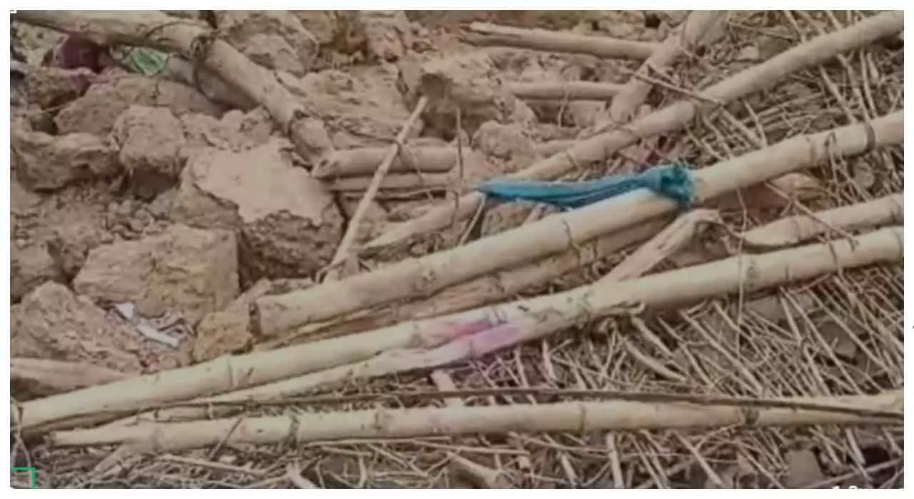Mirzapur News:  मिर्जापुर में दो कच्चे मकान ढहे, वृद्ध दंपत्ति समेत 3 की मौत, एक घायल
