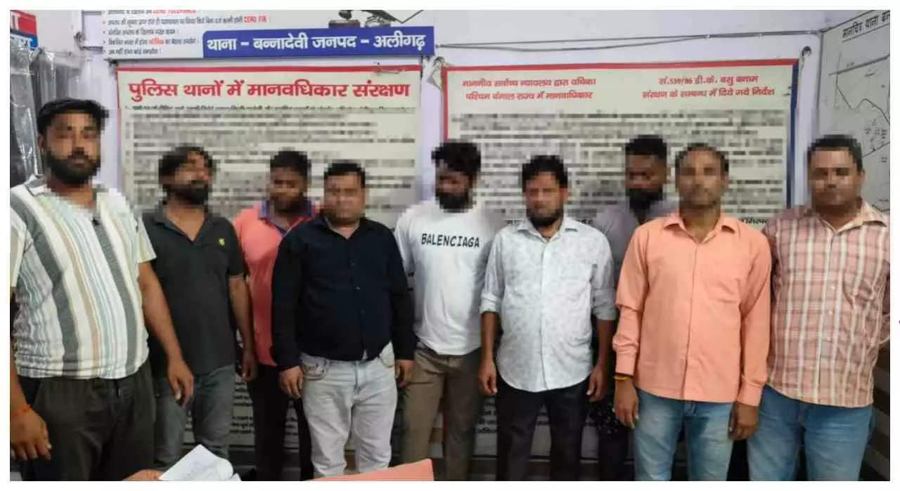 Aligarh News:  SSP का बड़ा एक्शन, 99 जगह छापे; 224 शराबी हिरासत में, 8 वाहन सीज