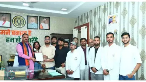 Chhattisgarh News: MBBS इंटर्न डॉक्टरों का स्टाइपेंड बढ़ा, अब ₹25 हजार; सितंबर से भुगतान का आश्वासन