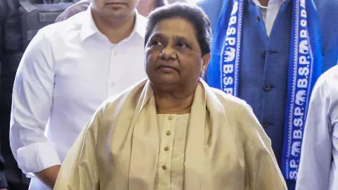 सरकारी स्कूलों की बदहाली पर मायावती का फूटा गुस्सा, Gen Alpha के समर्थन में BSP चीफ, बोलीं- बच्चों पर बल प्रयोग न करें