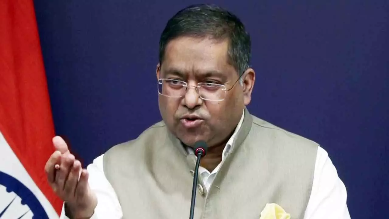 पक्षपाती है ये संगठन, अमेरिकी संस्था USCIRF पर भड़का भारत, RSS को की थी बैन करने की मांग, MEA ने सुनाई खरी-खरी पक्षपाती है ये संगठन, अमेरिकी संस्था USCIRF पर भड़का भारत, RSS को की थी बैन करने की मांग, MEA ने सुनाई खरी-खरी