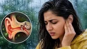 बारिश में कान में खुजली और पानी को न करें अनदेखा! हो सकता है खतरनाक Ear Infection का संकेत बारिश में कान में खुजली और पानी को न करें अनदेखा! हो सकता है खतरनाक Ear Infection का संकेत