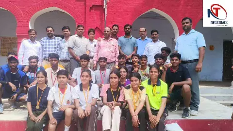 Hathras News: वॉलीबाल में जीएसएएस इंटर कॉलेज के छात्र-छात्राओं ने मारी बाजी