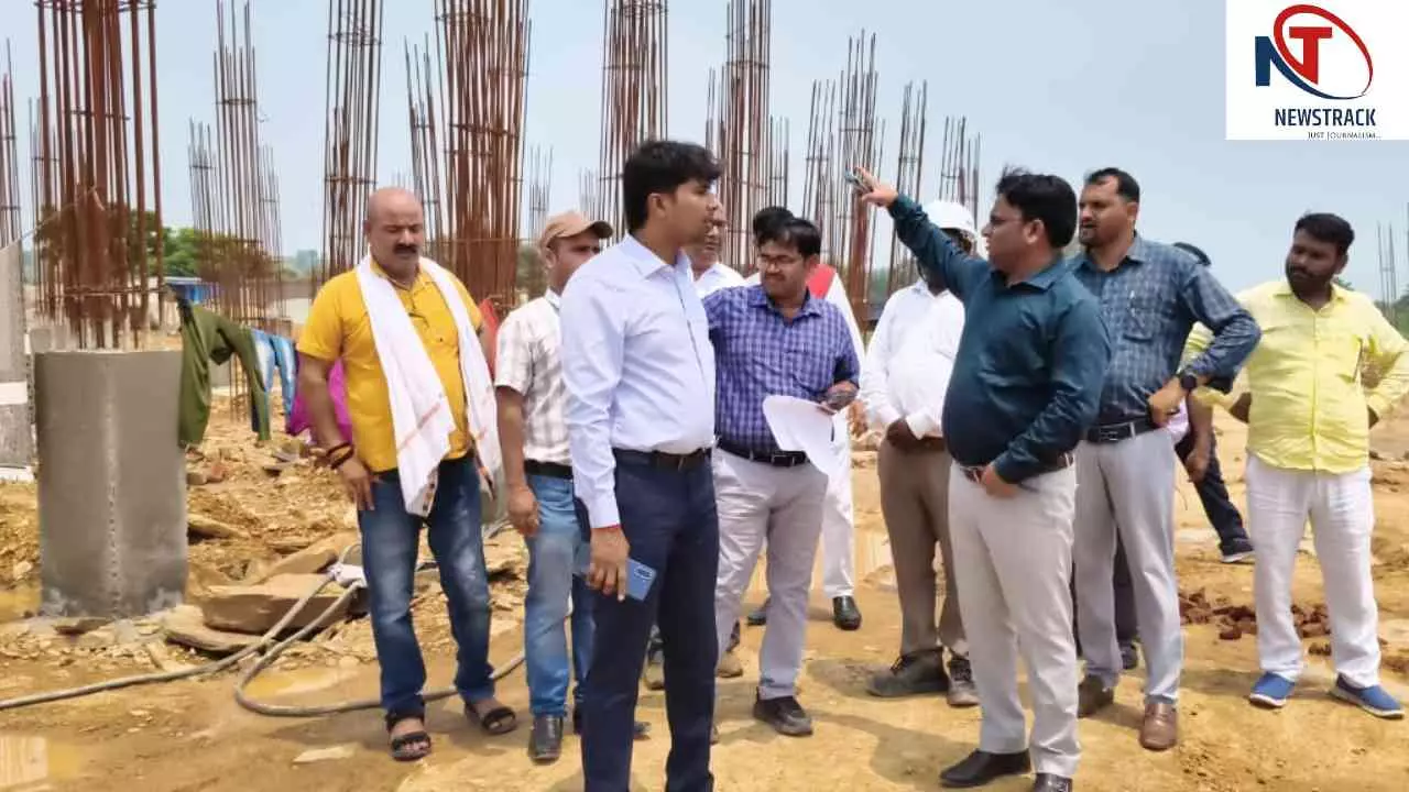 Chandauli News: CDO का औचक निरीक्षण, नौगढ़-चकिया में विकास कार्यों की जांच, लापरवाही पर वेतन रोका Chandauli News: CDO का औचक निरीक्षण, नौगढ़-चकिया में विकास कार्यों की जांच, लापरवाही पर वेतन रोका