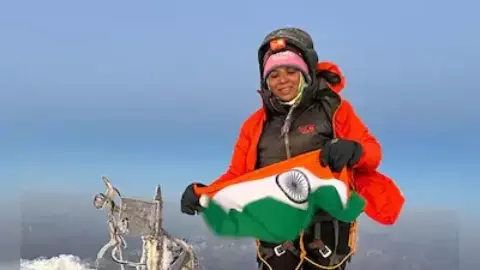 Mount Elbrus Summit: How Sitapurs Shivani Made India Proud at 5,642 Metres Mount Elbrus Summit: How Sitapurs Shivani Made India Proud at 5,642 Metres