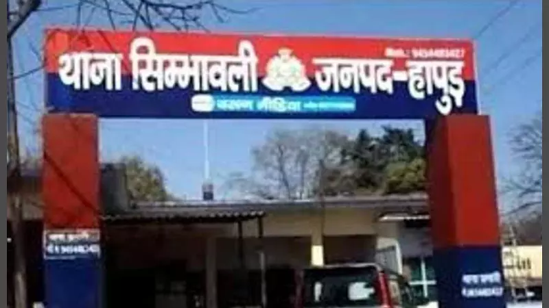 Mother-daughter going to temple stopped and beaten on road, mother also injured