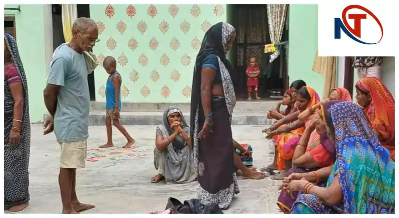 Chandauli News: घर में सेंधमारी, आभूषण और 20 हजार नकदी चोरी से मचा हड़कंप Chandauli News: घर में सेंधमारी, आभूषण और 20 हजार नकदी चोरी से मचा हड़कंप