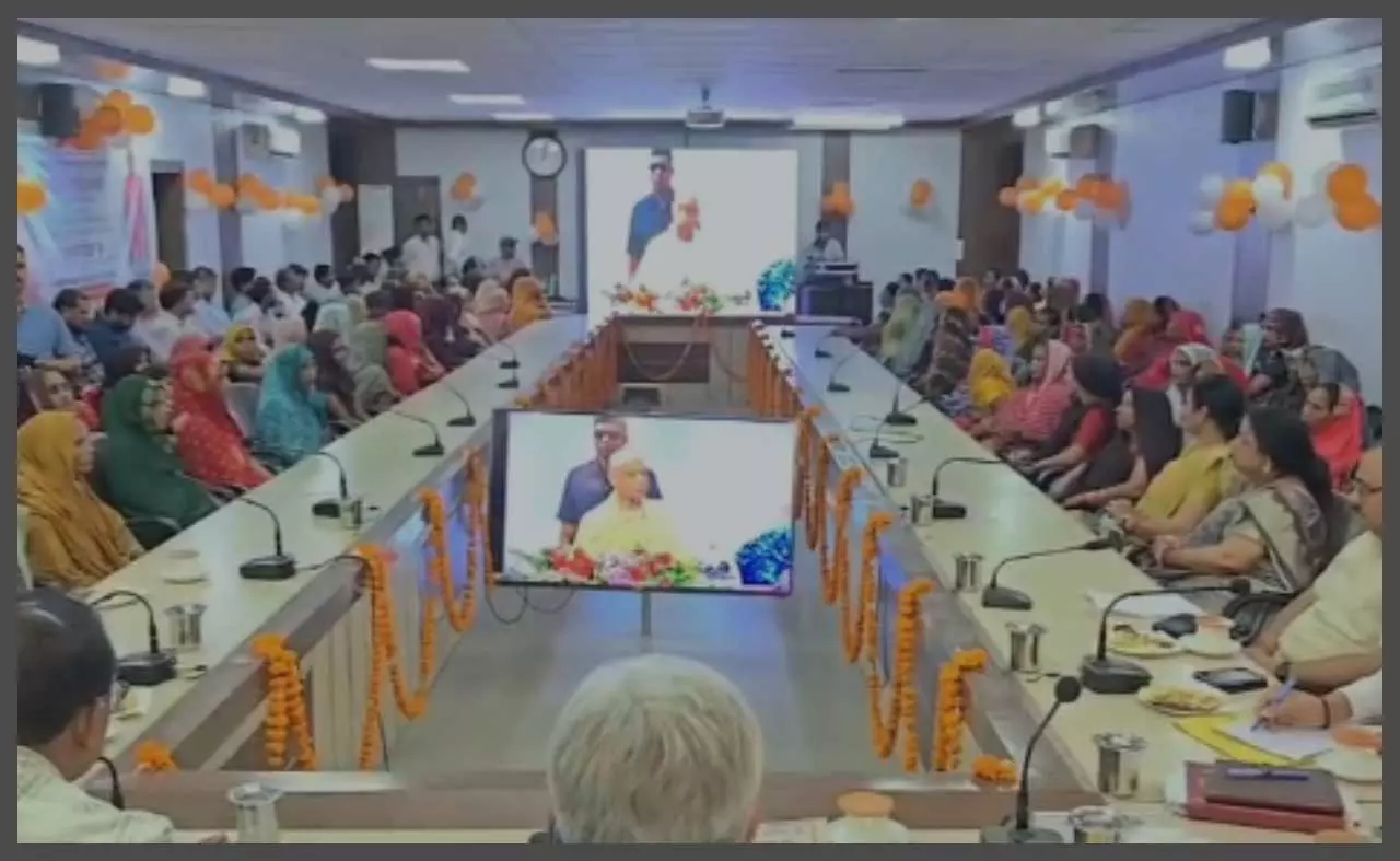 Firozabad News: फिरोजाबाद में रसोइयों को तोहफा, मानदेय बढ़कर हुआ 3 हजार रुपये Firozabad News: फिरोजाबाद में रसोइयों को तोहफा, मानदेय बढ़कर हुआ 3 हजार रुपये