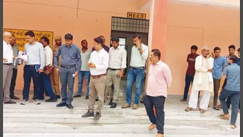 Chitrakoot News: बरगढ़ पॉलिटेक्निक का निरीक्षण, अधूरे काम जल्द पूरा करने के निर्देश Chitrakoot News: बरगढ़ पॉलिटेक्निक का निरीक्षण, अधूरे काम जल्द पूरा करने के निर्देश