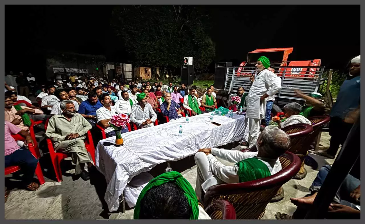 Farmers surround commissariat on September 1 Farmers surround commissariat on September 1