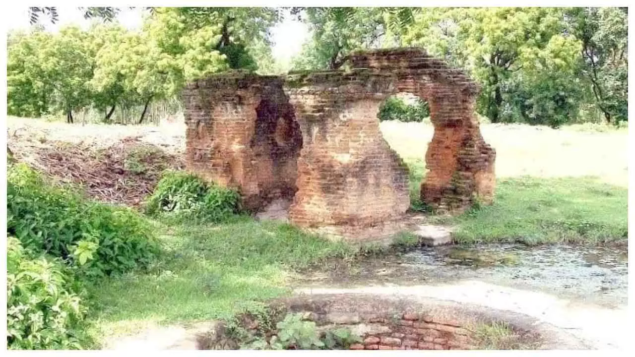 Lakhimpur Kheri: गढ़ देवेश्वर महादेव मंदिर: जहां आस्था के साथ 1857 के इतिहास की गूंज सुनाई देती है Lakhimpur Kheri: गढ़ देवेश्वर महादेव मंदिर: जहां आस्था के साथ 1857 के इतिहास की गूंज सुनाई देती है