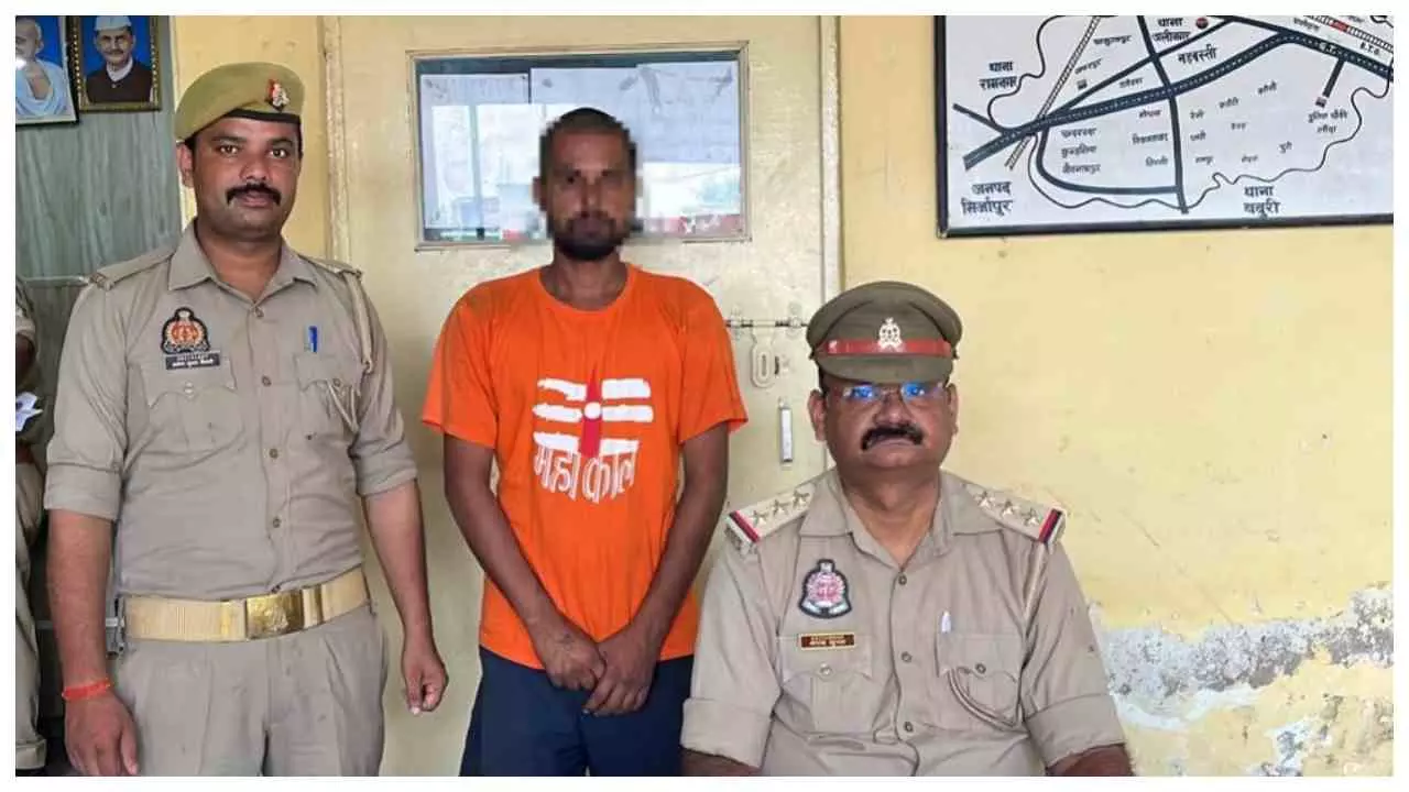 Chandauli News: गोवध मामले का 25 हजार का इनामी अनिल यादव गिरफ्तार, पुलिस को बड़ी सफलता